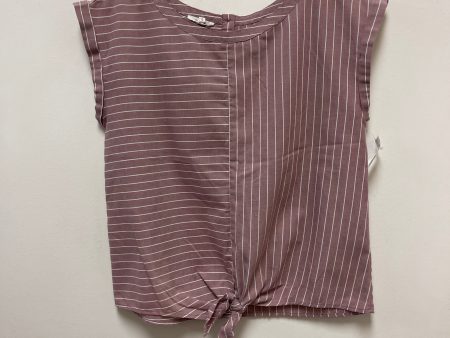 Top Short Sleeve By Maurices In Purple, Size: S Online