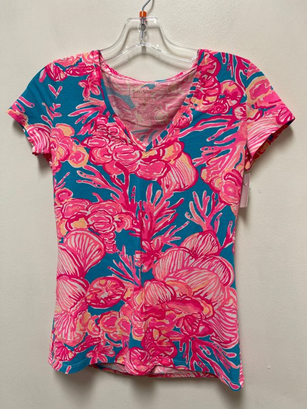 Top Short Sleeve Designer By Lilly Pulitzer In Blue & Pink, Size: Xs For Sale