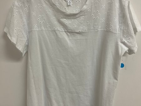 Top Short Sleeve By Time And Tru In White, Size: M on Sale